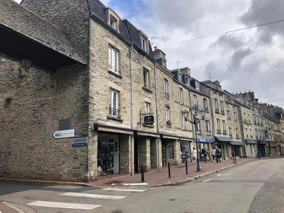 Duplex Parapluies De Netflix Parking Cherbourg-en-Cotentin